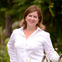about_staff_maggie_holland